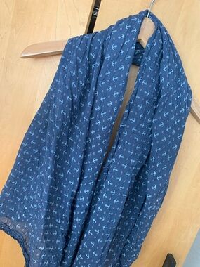 Anchor scarf